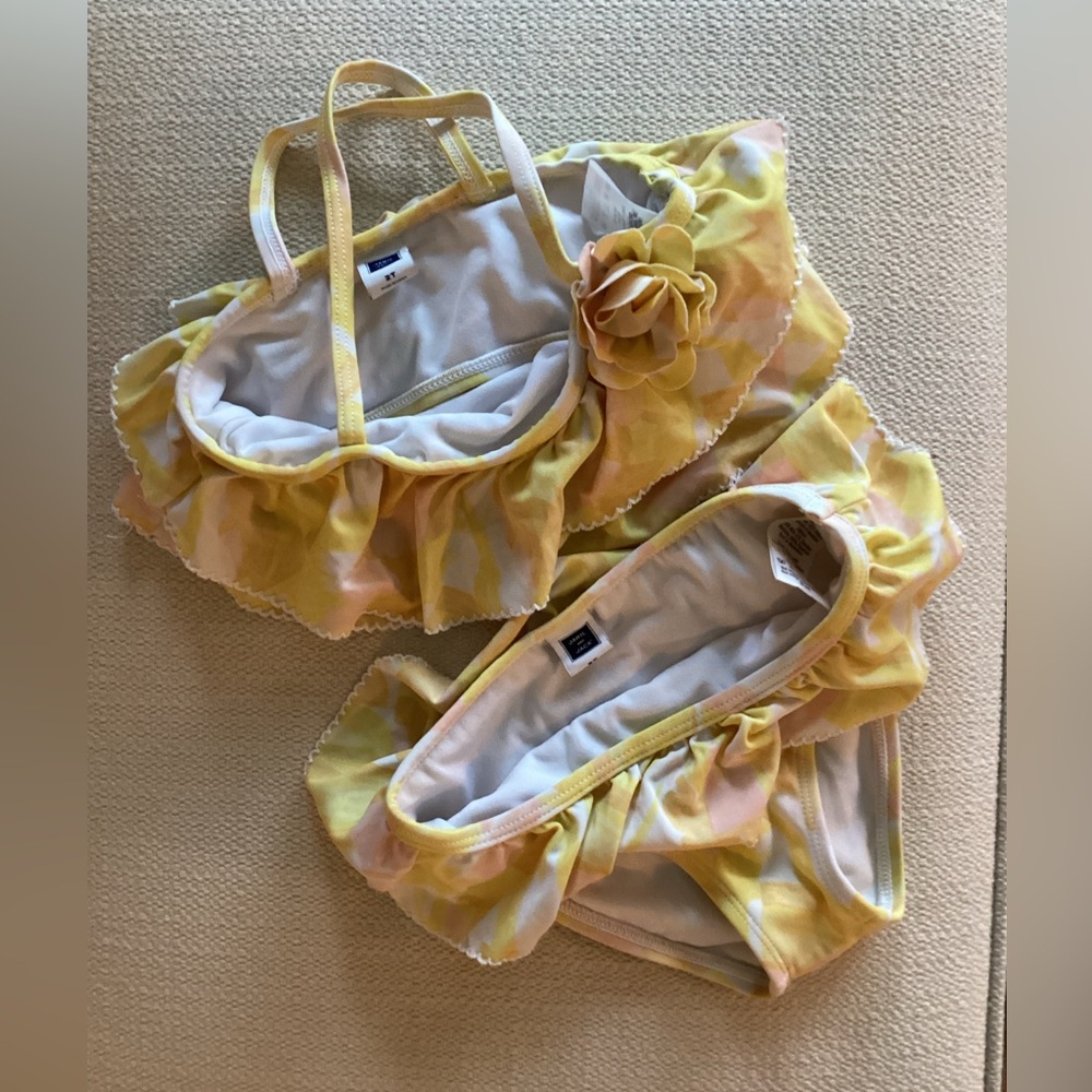 Janie and Jack 2 piece swimsuit size 2T yellow white